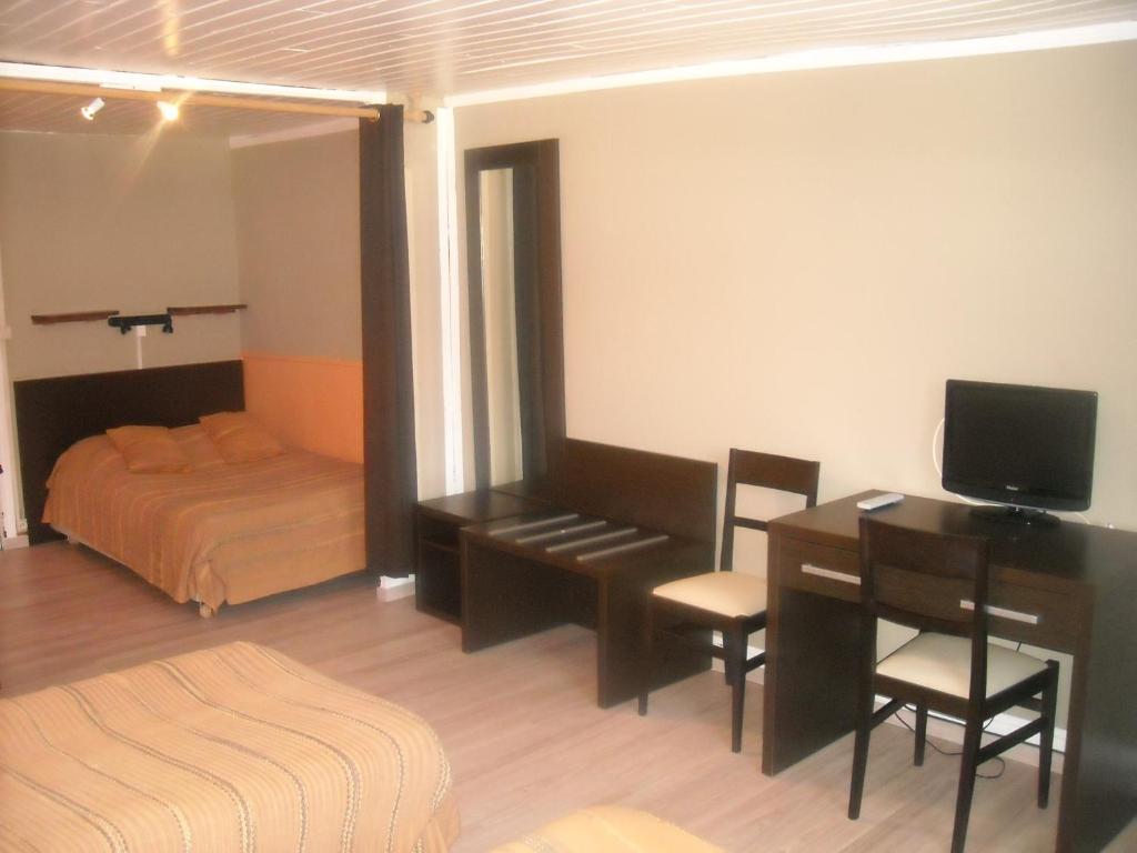 Bed and Breakfast La Chaumiere Seyne Номер фото